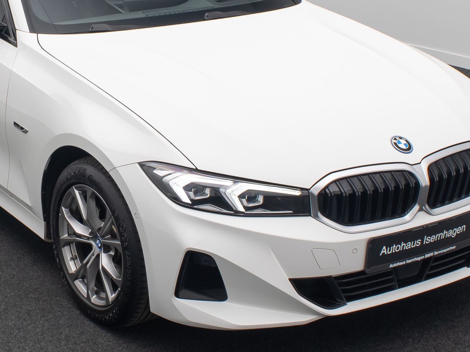 Fahrzeugabbildung BMW 320e Stop&Go AHK Kamera DAB Sportsitz DrivAssist