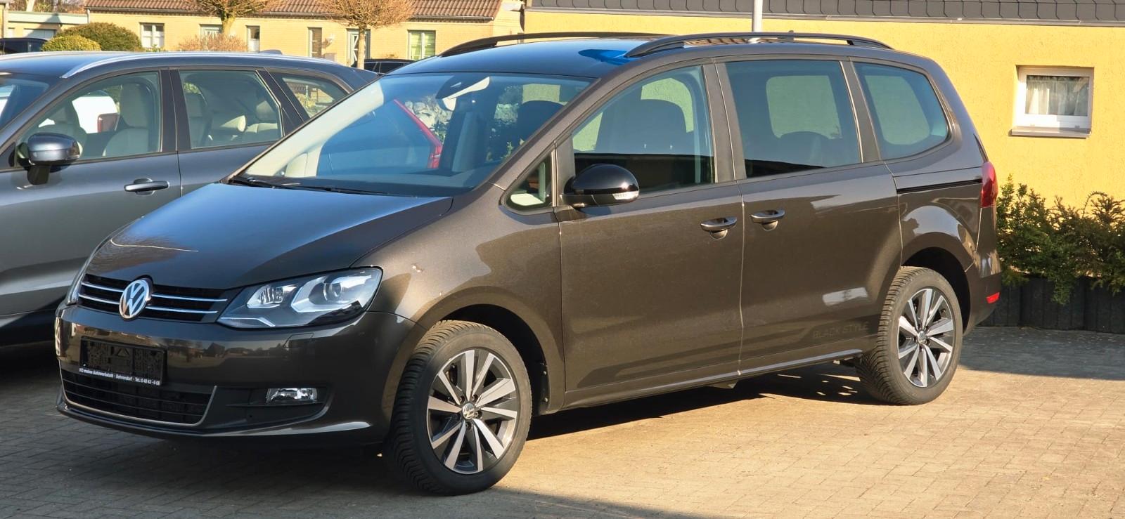 Volkswagen Sharan Comfortline Black Style Start-Stopp