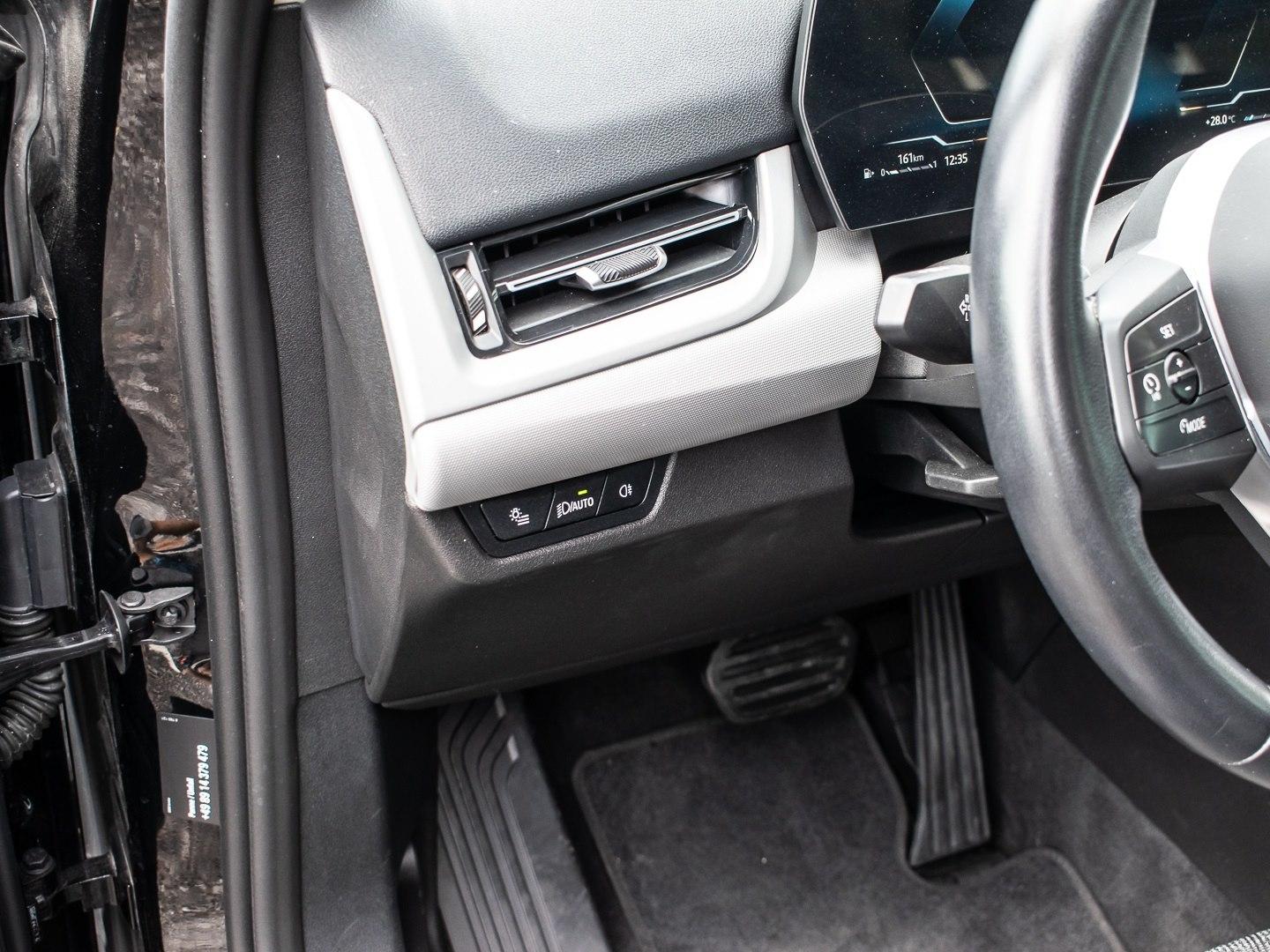 BMW X1 sDrive18i RFK NAVI LED PDC V+H SHZ DAB PA, миниатюра 15