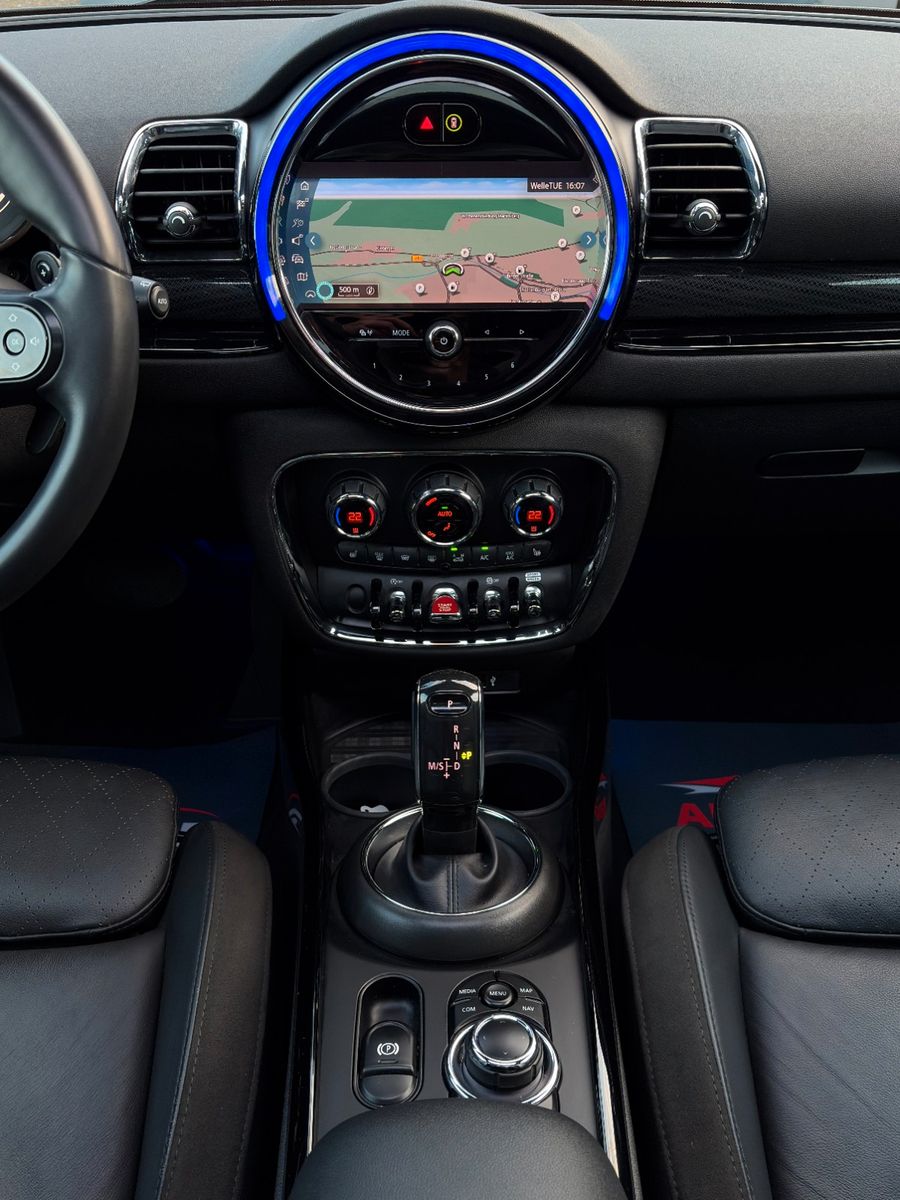 Fahrzeugabbildung MINI Cooper S Clubman Classic Leder Pano Komfort LHZ