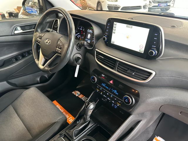 MYAUTOCENTER – Gebraucht- und Jahreswagen mit Werkstattservice in Pfaffenhofen Hyundai Tucson Style Mild-Hybrid 4WD *AHK*Navi*LED*Klima