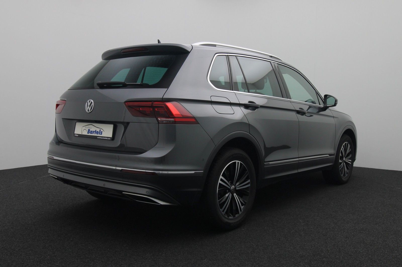 Fahrzeugabbildung Volkswagen Tiguan Highline 2.0 TDI 4Motion Standheizung