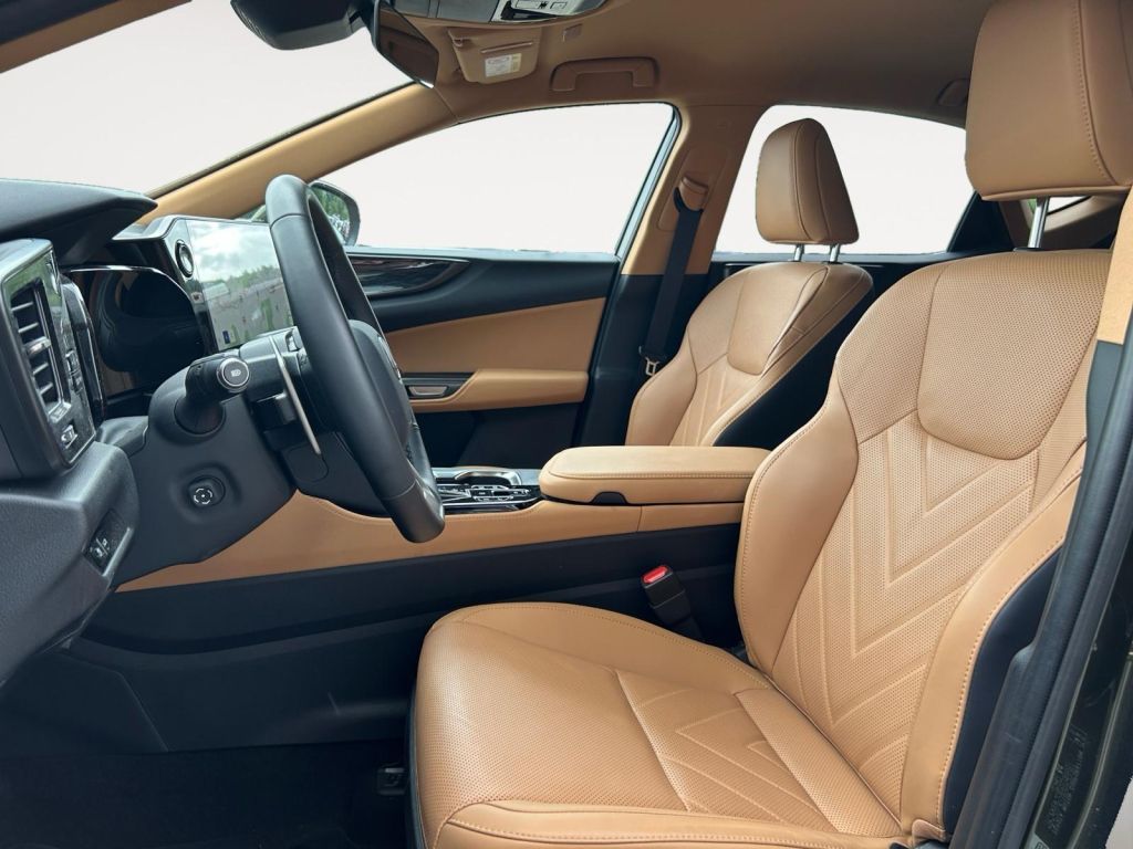 Fahrzeugabbildung Lexus NX 450h+ E-FOUR Executive Line