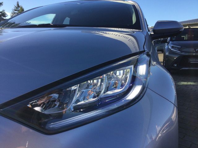 Yaris 1.5 Hybrid Style PDC SHZ KAMERA ACC LED
