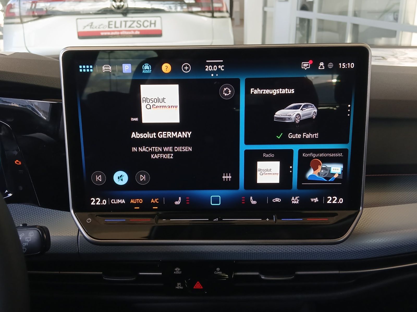 Fahrzeugabbildung Volkswagen Golf VIII Variant TDI Energy LED ACC RFK AHK