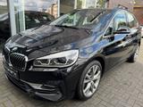 BMW 220i Active Tourer Luxury Line HUD LED AHK 18" - BMW 220 Active Tourer aus 2021