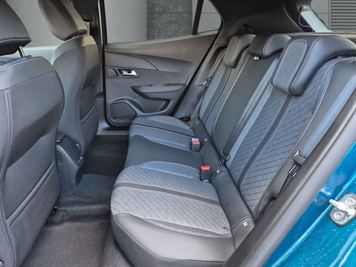 Peugeot 2008 - Bild 9