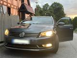 Volkswagen VW Passat 4Motion DSG AHK Highline Standhe... - Volkswagen Passat aus 2012: Kombi