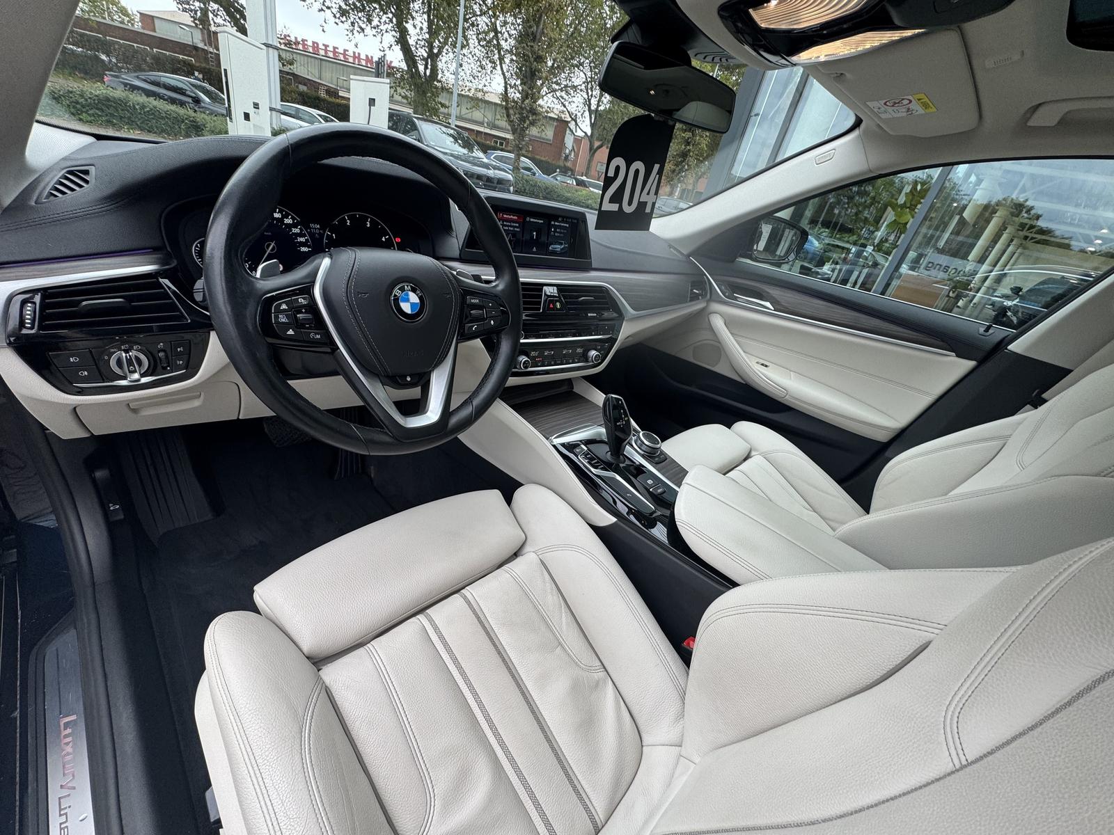 BMW 520d xDrive Tou PANO ACC Ad-LED HuD Sportsitz CD