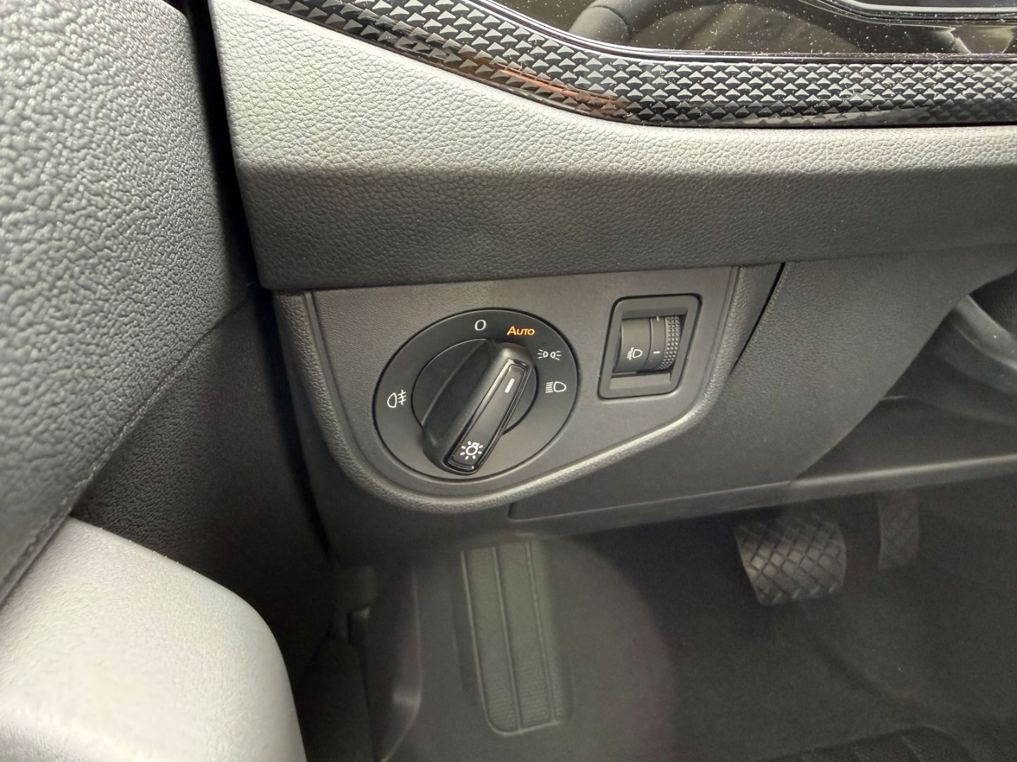 Fahrzeugabbildung Volkswagen Taigo Life Spring 1.0 TSI DSG Digitales Cockpit