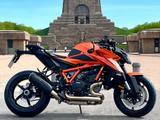 KTM Super Duke 1390 R-EVO Black & Orange - KTM LEIPZIG
