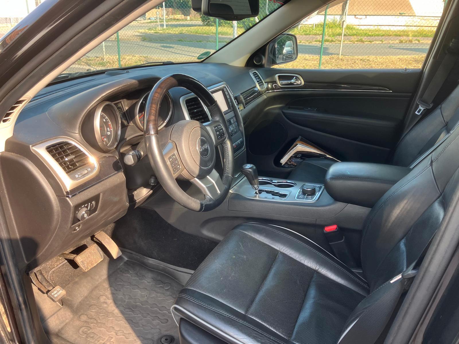 JEEP GRAND CHEROKEE V6 3.0 CRD OVERLAND 241CH - 4X4 - BVA - HAYON ÉLECTRIQUE - TOIT OUVRANT - 1ERE MAIN