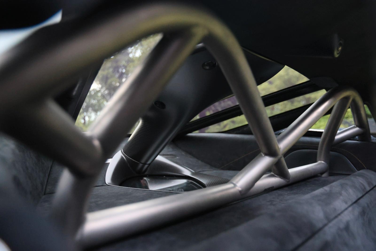 McLaren 765LT  One of One MSO Clubsport Garantie 1 Hand