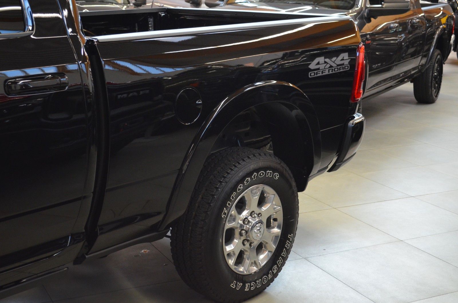 Fahrzeugabbildung Dodge RAM 2500 Laramie 6,7l Cummins Diesel Crew Cab