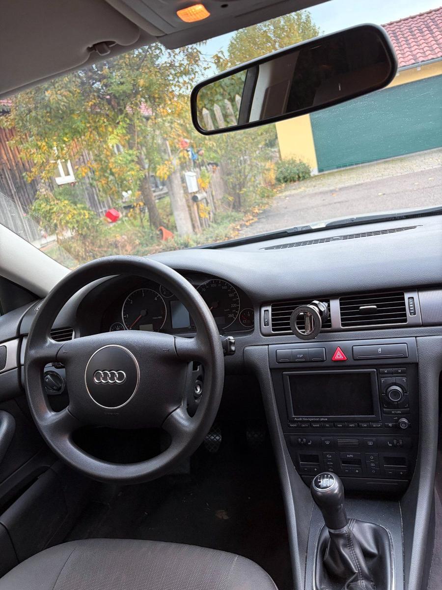 Audi Quattro 2004 — photo 14