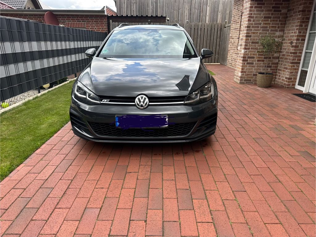 Image of Volkswagen Golf