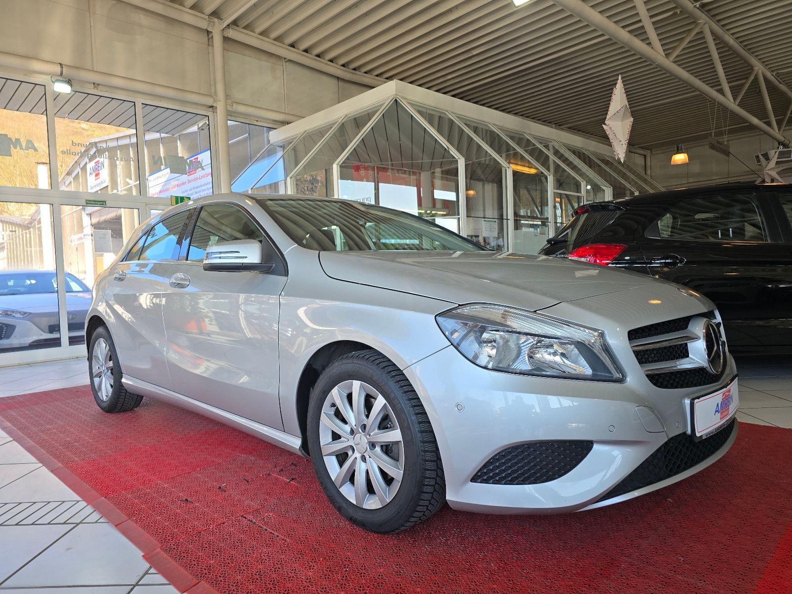 Mercedes-Benz A 200 BlueEfficiency+STYLE+SPORTSITZE+TEILLEDER+