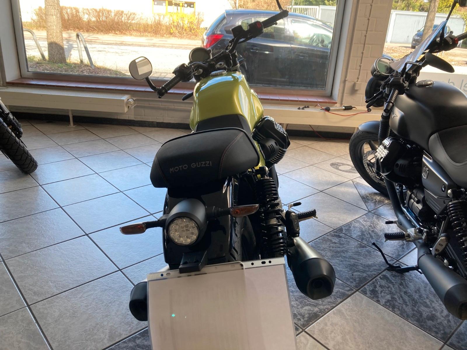 Moto Guzzi V7 Sport E5+ Vorführfahrzeug