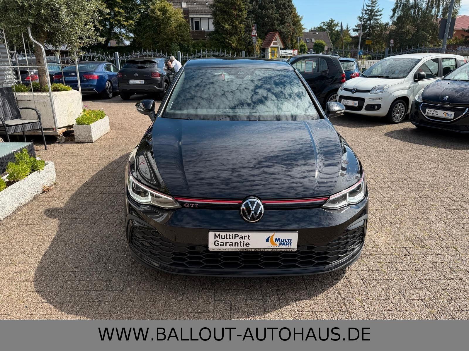 Volkswagen Golf VIII Lim GTI*1.HAND*PANO*ACC*HARMAN*TOT*SHZ