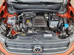 Fahrzeugabbildung Volkswagen T-Cross 1.0 TSI Life Navi ACC 17 Zoll Alu