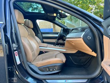 BMW 730 - 9