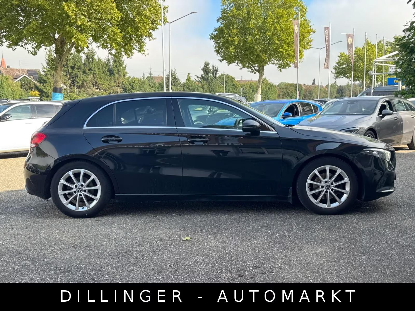 Mercedes-Benz A 180d 7G-Tro AHK LED Nav Kam Temp Kamera 1-Hand