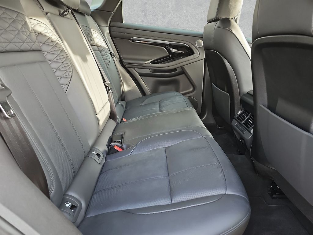 Land Rover Range Rover Evoque P300e Autobiography