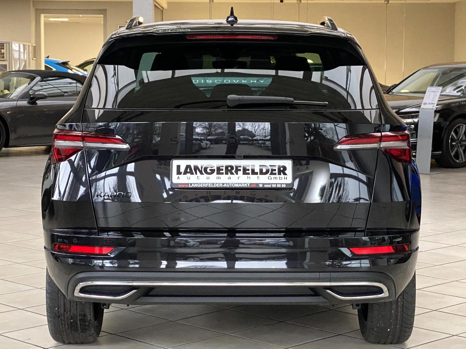 Skoda Karoq Sportline 1,5TSI DSG*AHK*NAVI*ACC*CARPLAY*