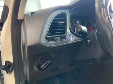 Seat Leon FR *LED*NAVI*SZHZ*TEMPOMAT*SPORTSITZE*TOUCH