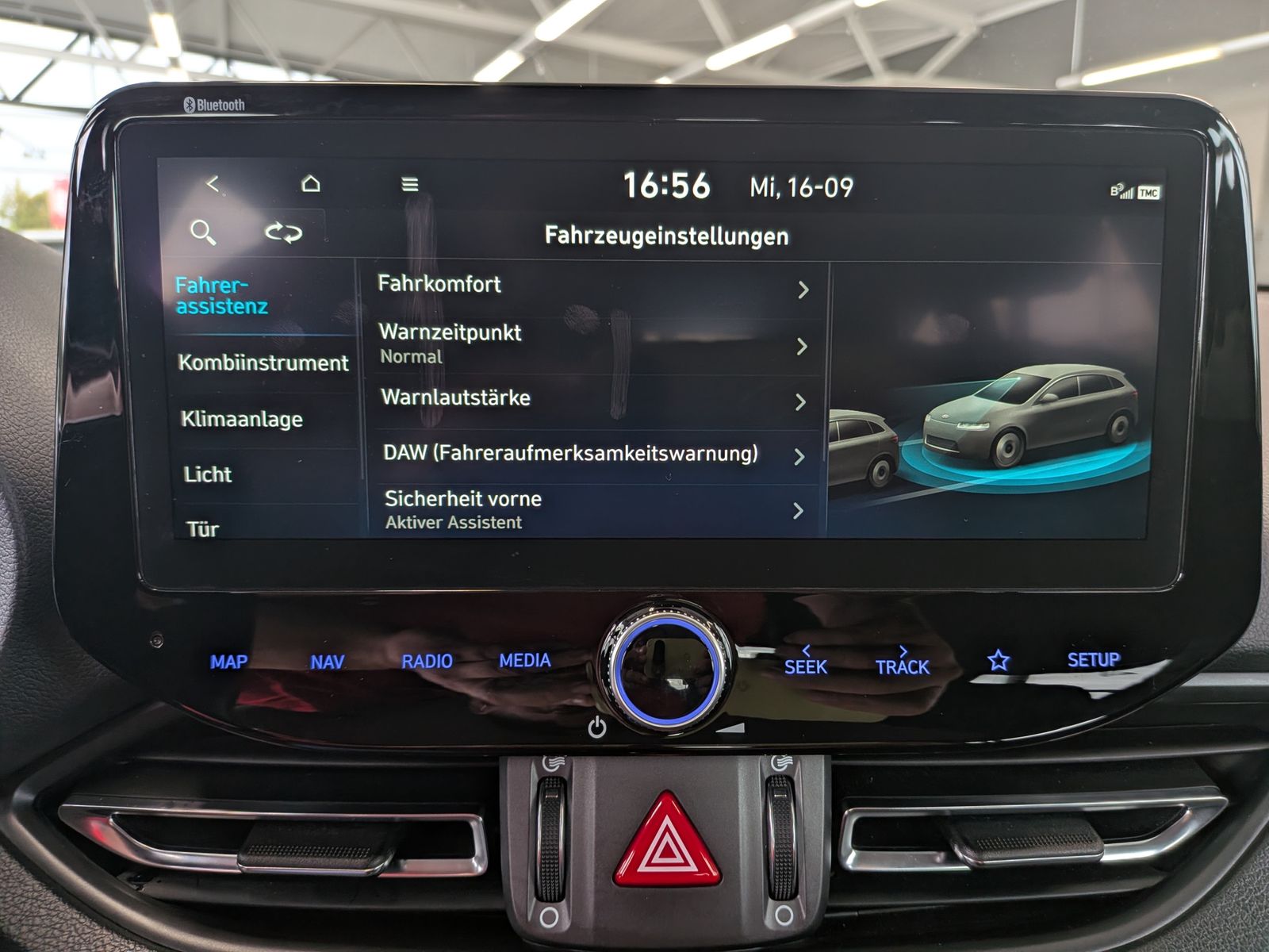 Fahrzeugabbildung Hyundai i30 1.5 T-GDI DCT Trend MHEV Cam Navi LED-Paket