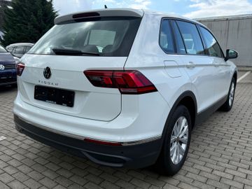 Volkswagen Tiguan - 5
