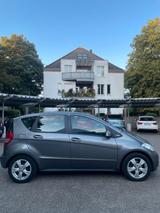 Mercedes-Benz A 170 BlueEFFICIENCY - (TÜV+Inspektion neu) - Mercedes-Benz A 170 Gebrauchtwagen in Mönchengladbach