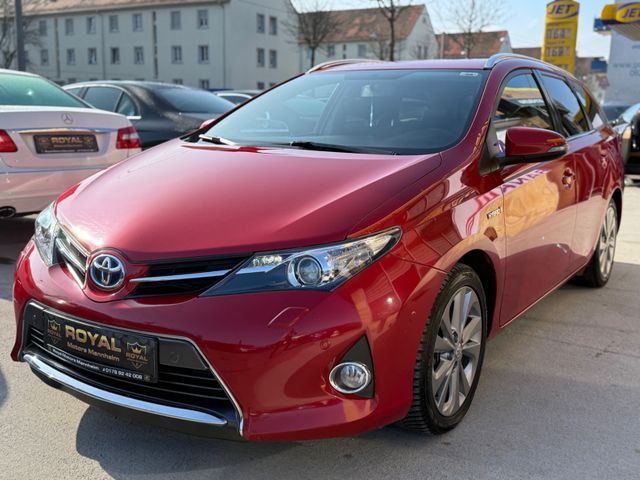 Toyota Auris Touring Sports Hybrid Life+1.Hand-Kamera