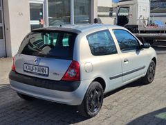 Fahrzeugabbildung Clio II Emotion tüv bis 05.2026
