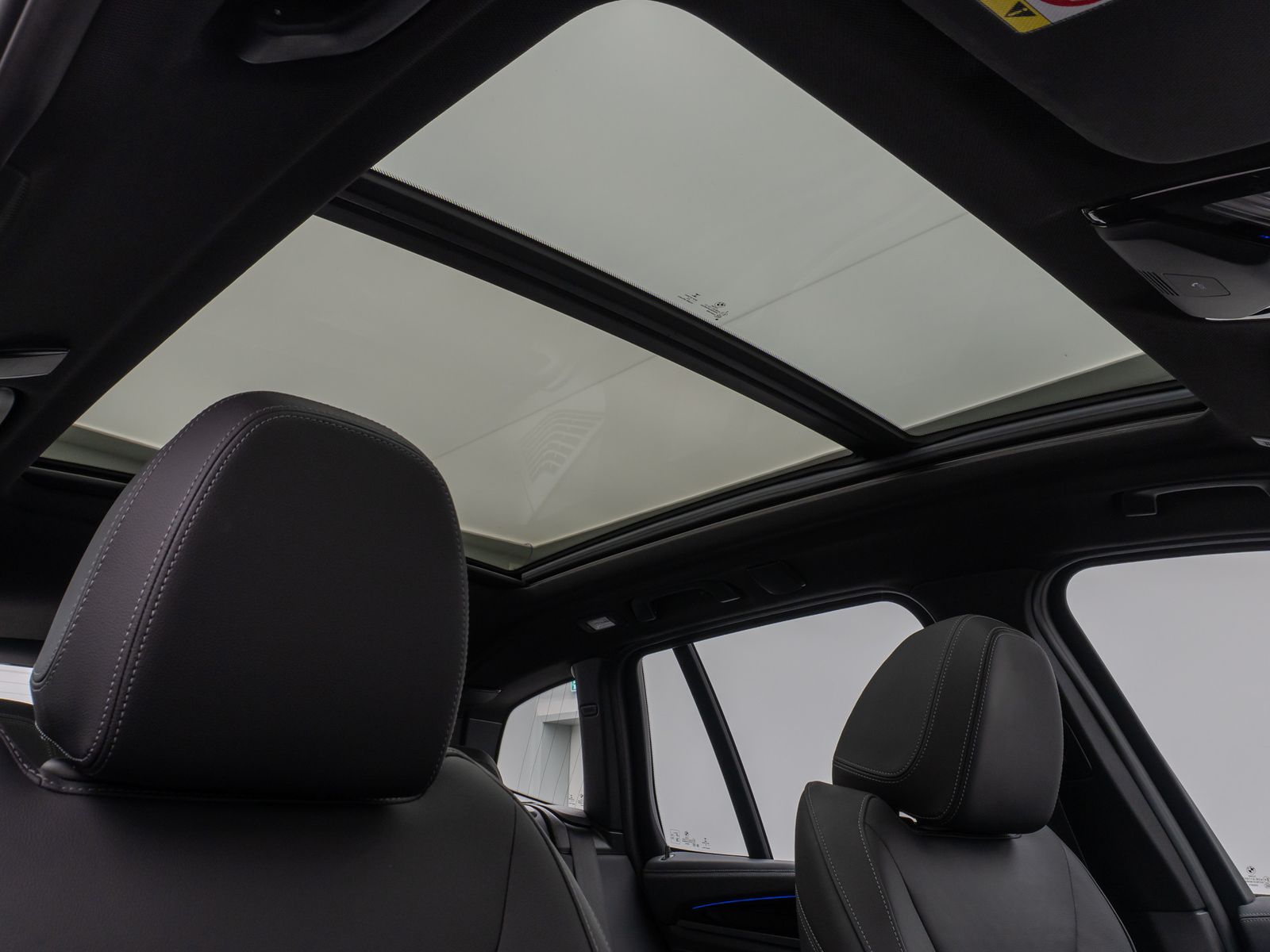 Fahrzeugabbildung BMW X3 M40i Panorama HUD DAB HiFi Komfort Alarm 20"