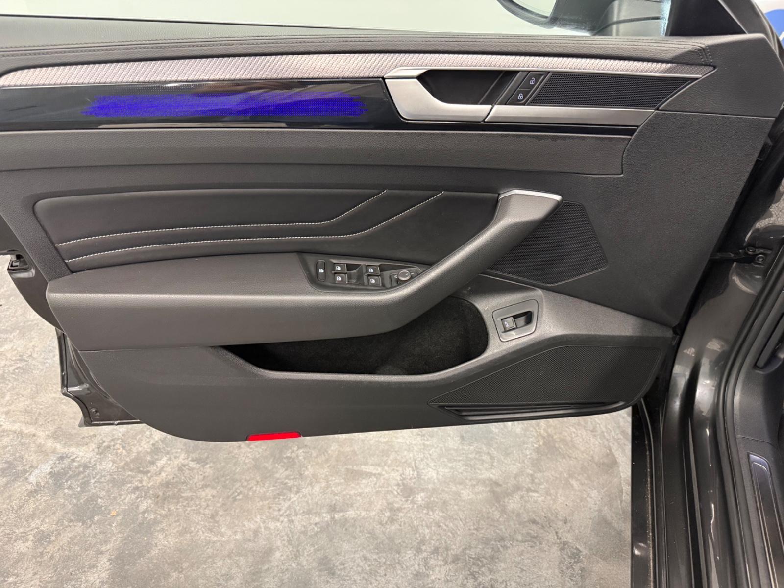Volkswagen Arteon 2.0 TDI R-Line 4M ACC Pano AHK Kamera HUD