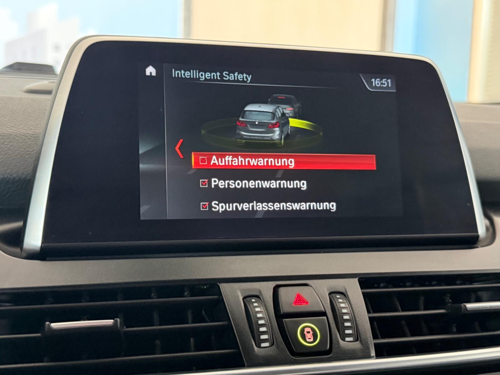 BMW 225 XE*LUXURY*PANO*LEDER*KAM*HARMAN*MEMORY*KEY*