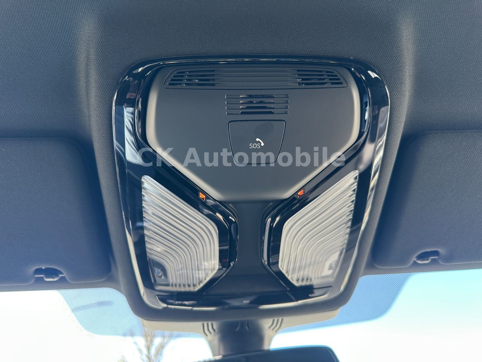 Fahrzeugabbildung BMW M550i xDrive Lim./Shadow-Line/Navi/Leder/LED/Kam