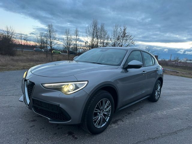 Alfa Romeo Stelvio 2.0 Super - Benzin - Automatik - Q4