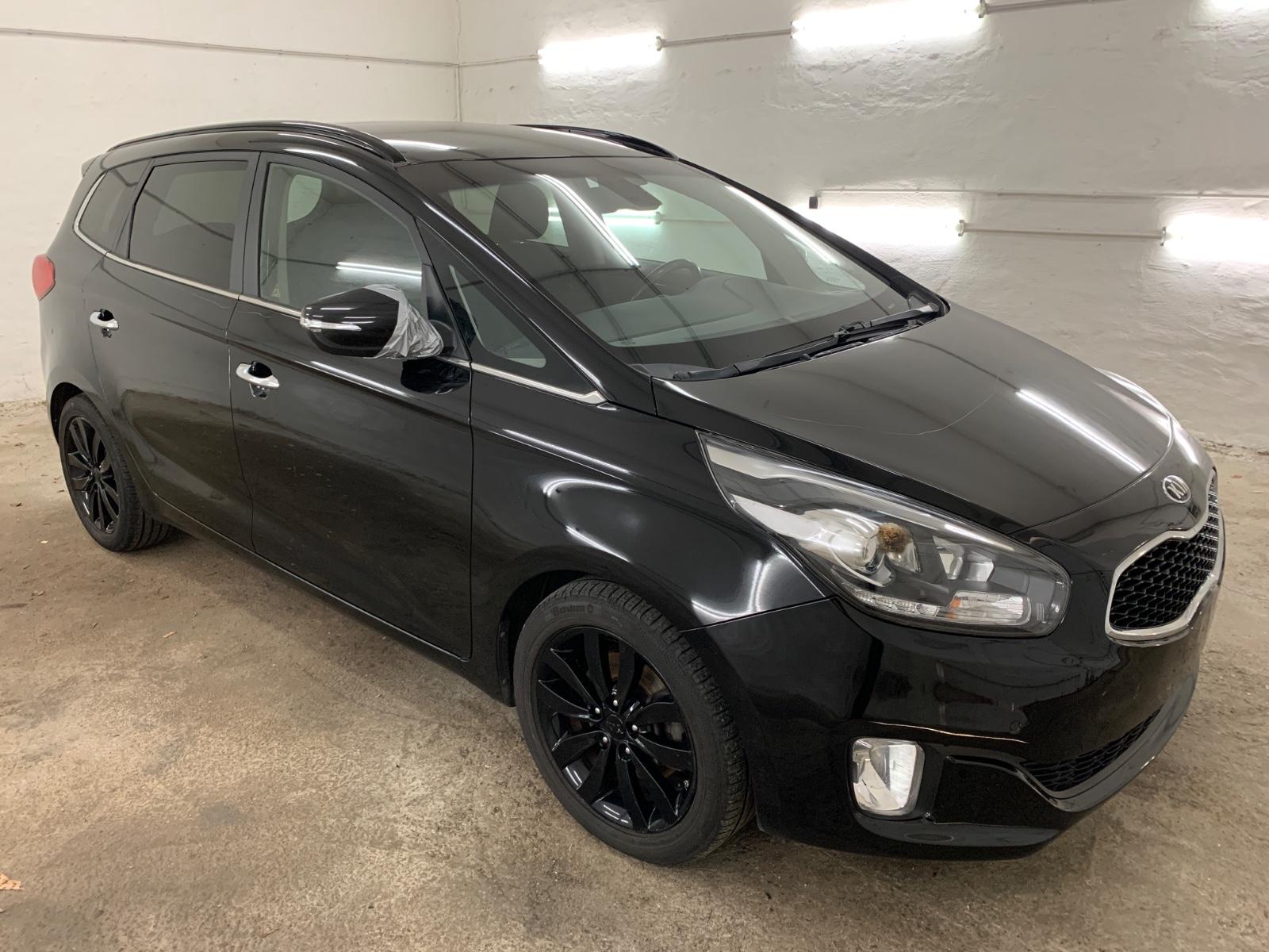 Kia Carens 1.7 UEFA Euro 2016