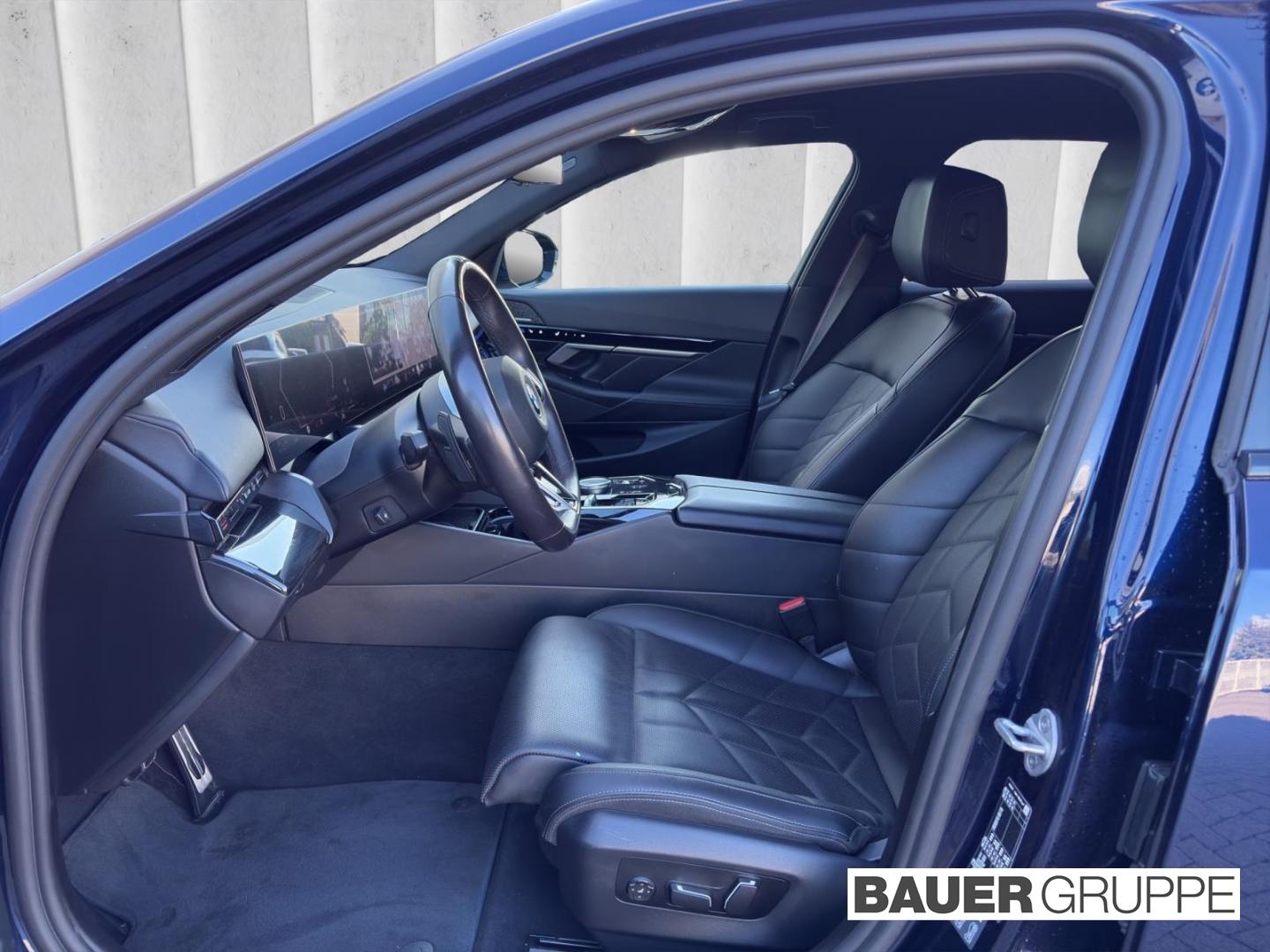 BMW 530 e M Sport Touring Park-Assistent Sportpaket 