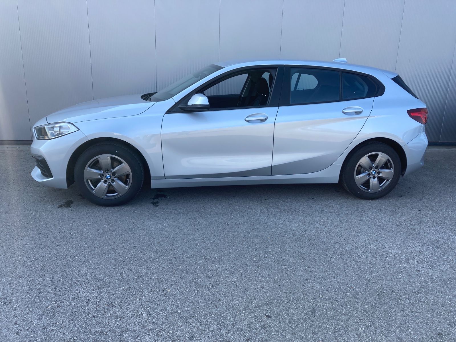 BMW 116d Advantage *DAB*WLAN*PDC*Navi
