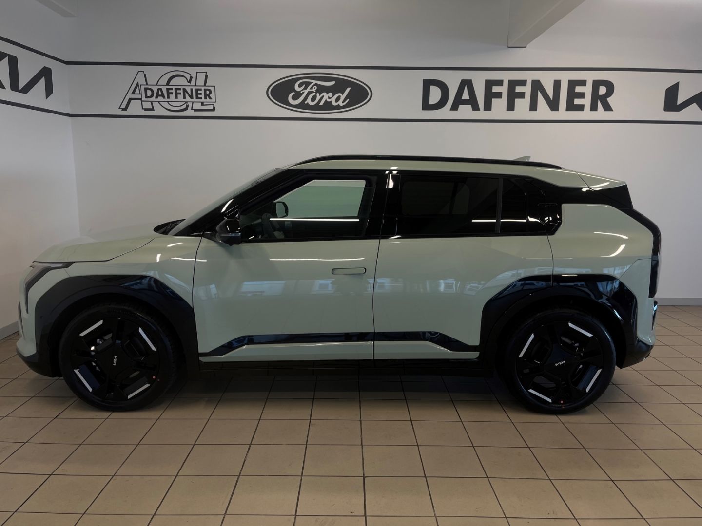 Fahrzeugabbildung Kia EV3 GT Line, Harman Kardon, Sitzlüftung, LED, Me