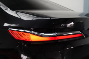 BMW 740 - 12