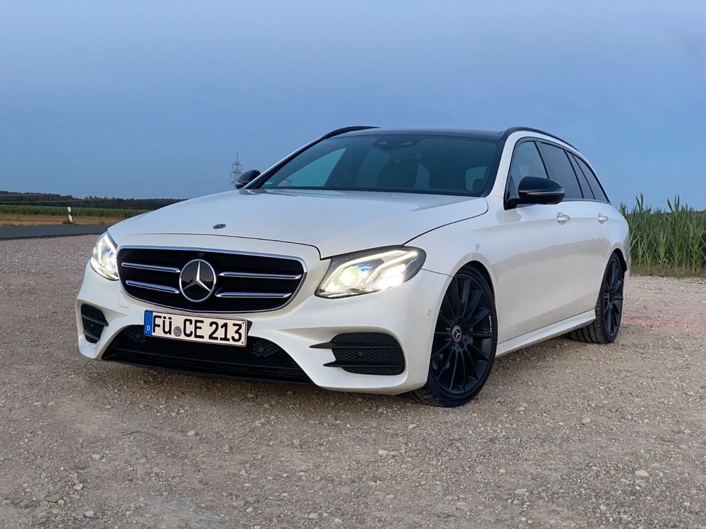 Image of Mercedes-Benz E 220