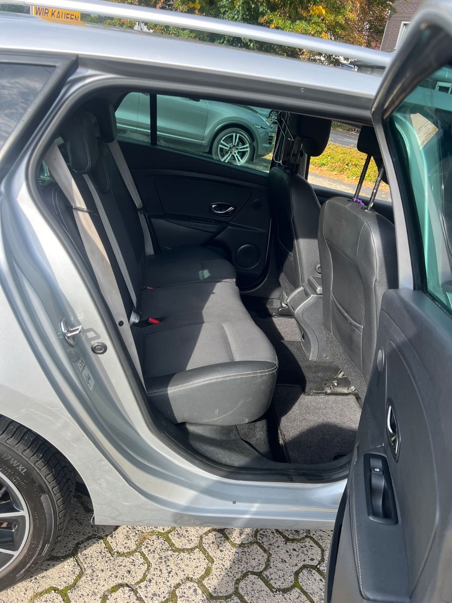 Fahrzeugabbildung Renault Megane III Grandtour BOSE Edition *KAMERA*