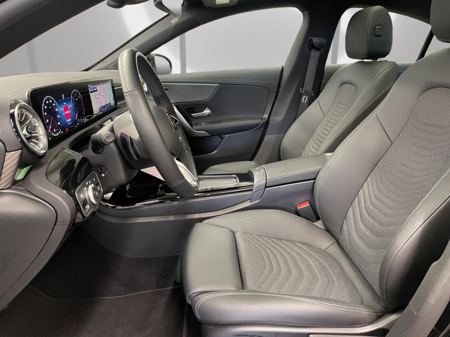 Mercedes-Benz CLA 220 d PROGRESSIVE LINE ADVANCED PLUS PAN DIS foto 5