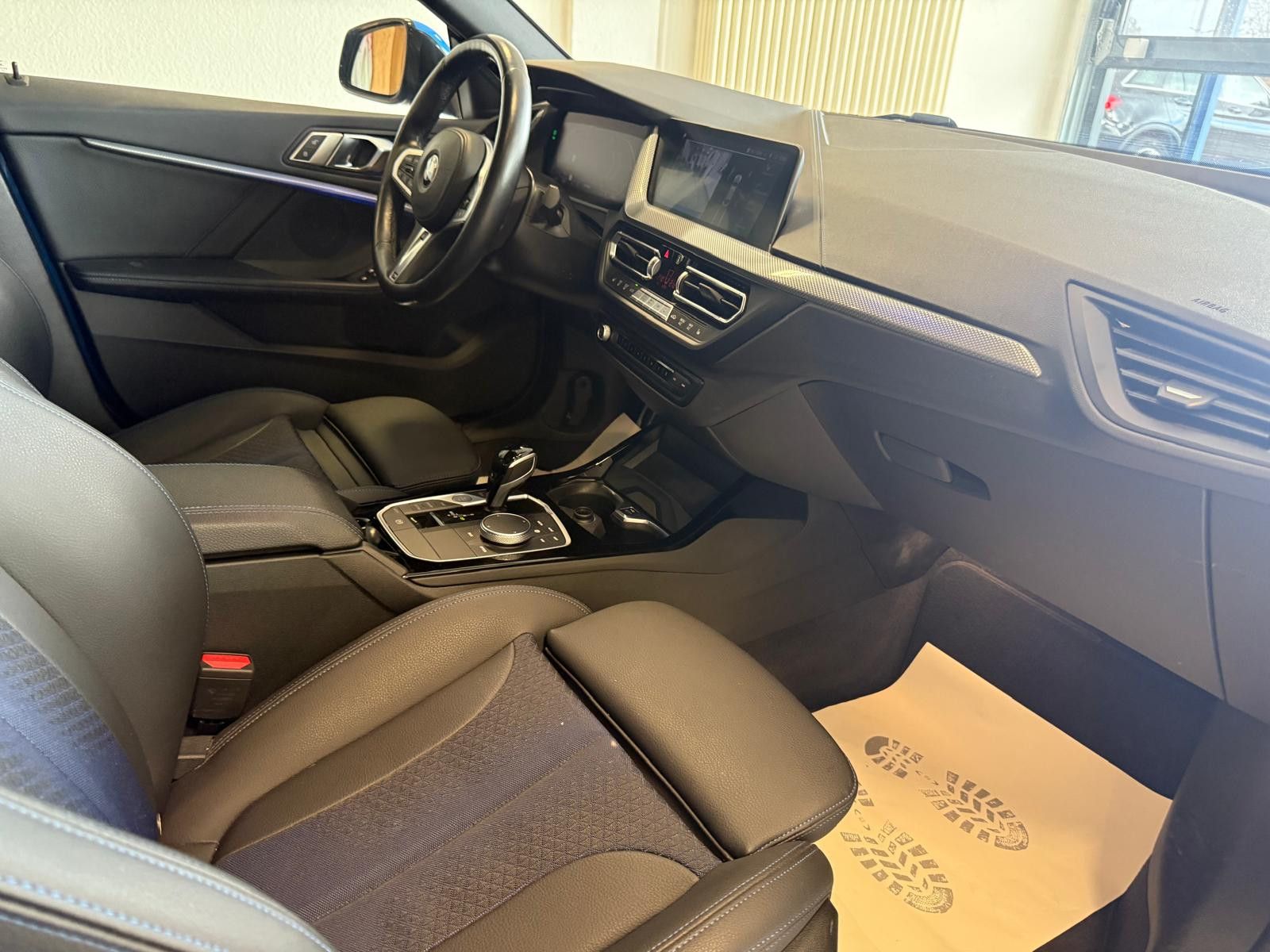 Fahrzeugabbildung BMW 220i Gran Coupe xDrive M Sport/1. Hand / KAMERA