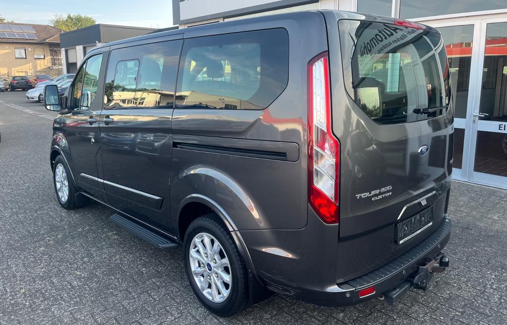Ford Tourneo Custom