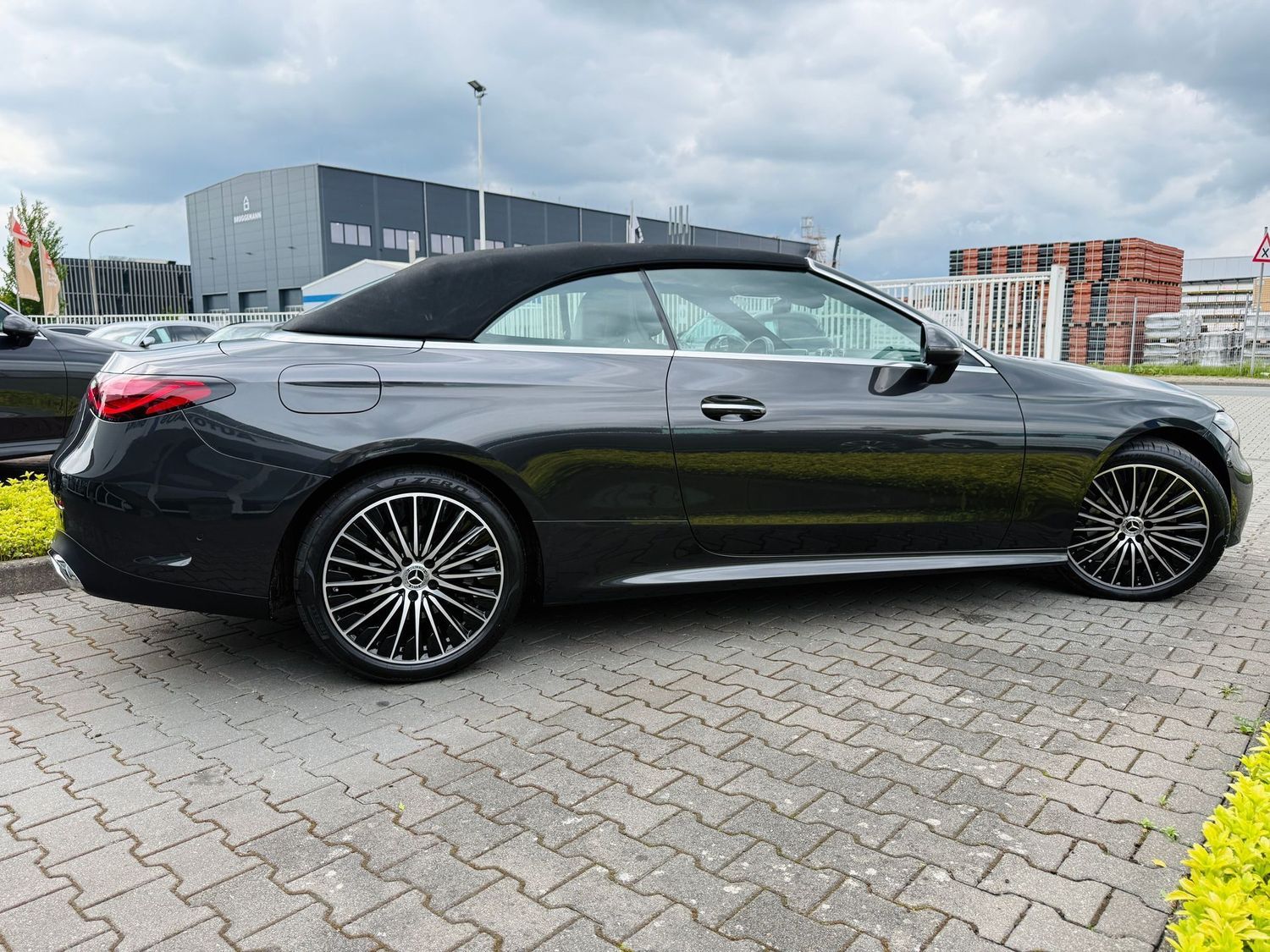 Fahrzeugabbildung Mercedes-Benz CLE 180 CABRIO, AMG, LED, PTS, RFK, Tot, Keyles